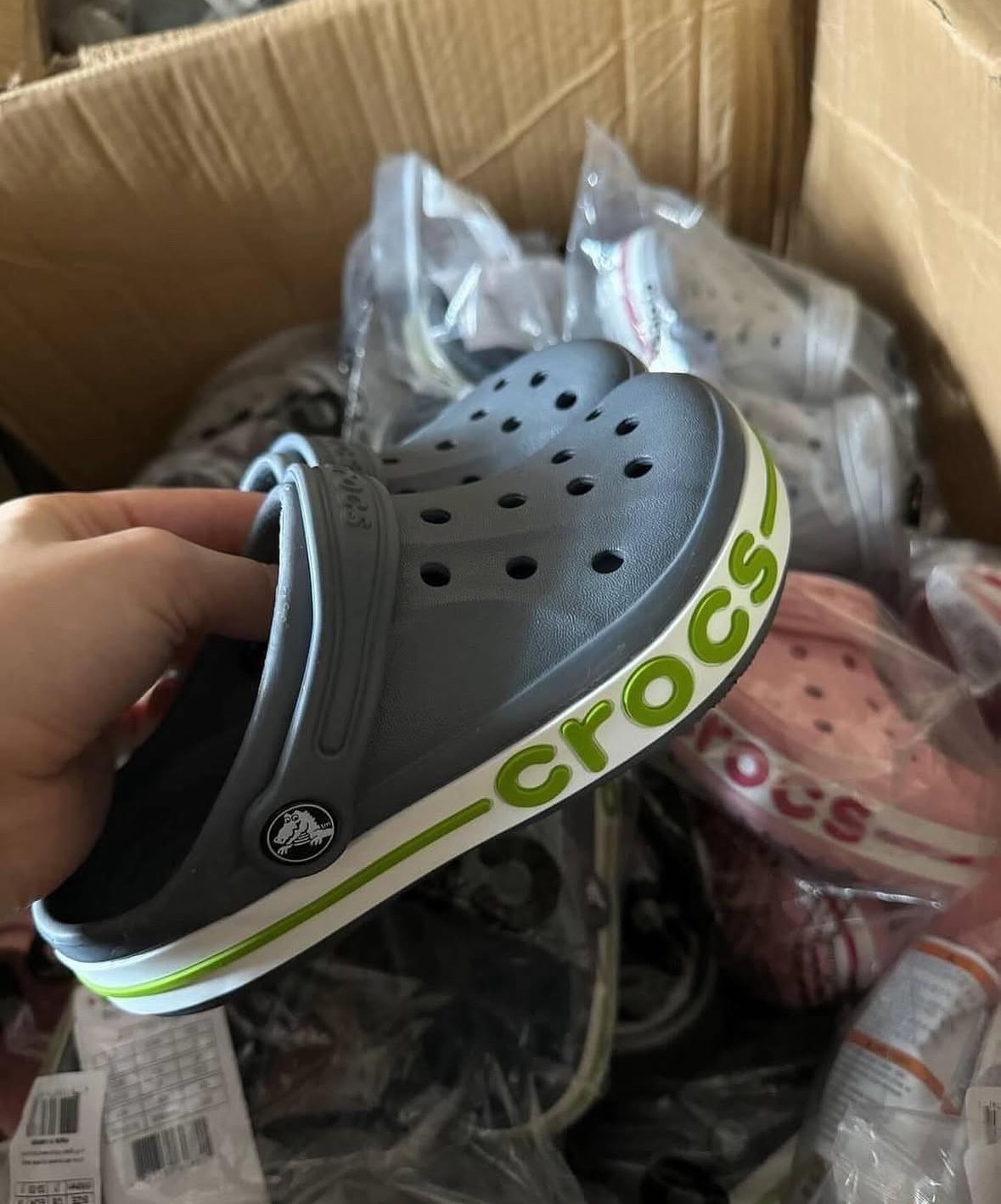 Buy Wholesale Crocs Pallets (100+ Pairs at $200 Bulk Pricing) - Image 2