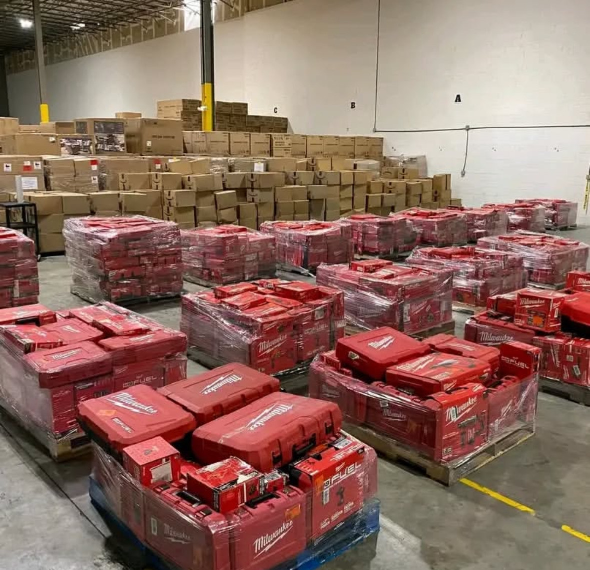 Buy Milwaukee Tool Pallets for Sale (40+ to 60+ assorted tools - $1200) - Image 4