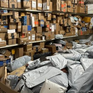 Buy Unclaimed Mail Pallets